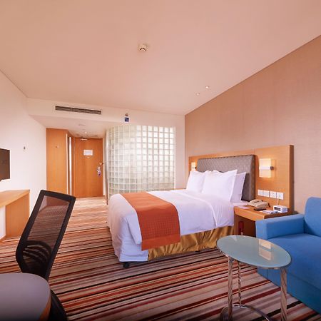 Holiday Inn Express Shanghai Jiading Industry Park By Ihg Zewnętrze zdjęcie