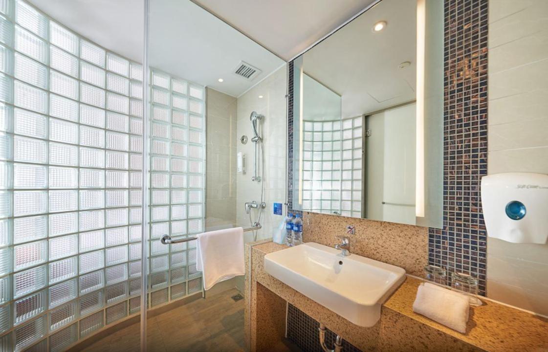 Holiday Inn Express Shanghai Jiading Industry Park By Ihg Zewnętrze zdjęcie